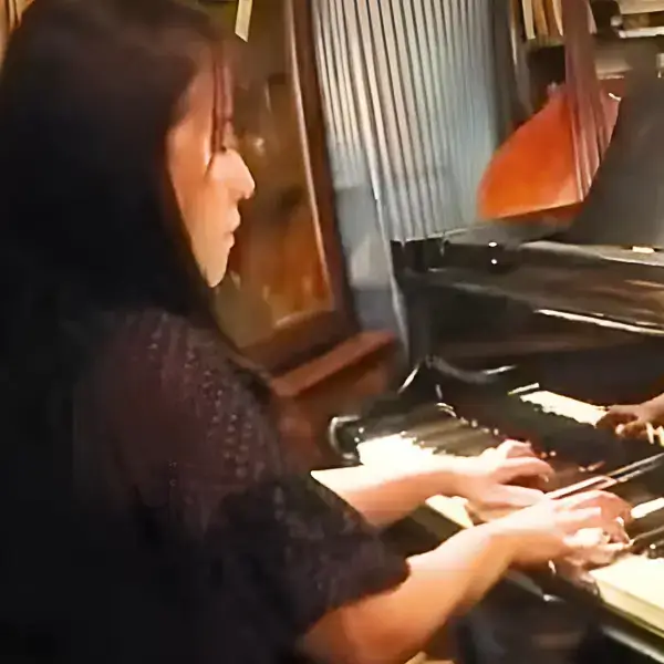 関谷真衣子さん